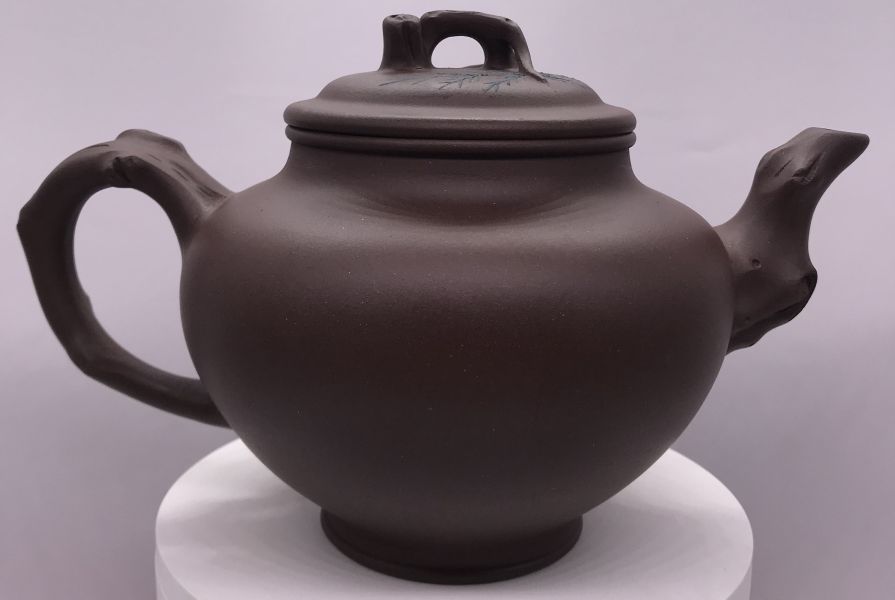 1980年代大松報春(紫砂)(作者:陸奇南) 