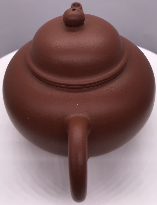 1990年凸蓋6杯標準壺(紅土)(作者:張鴻坤) 