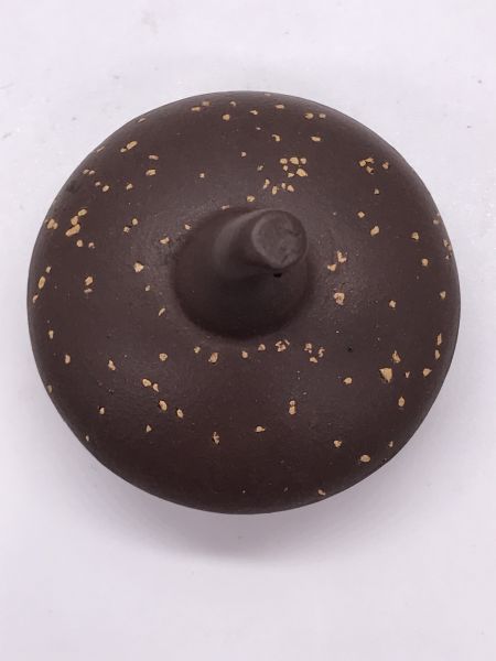 1975年金點梨型壺(鋪砂)(作者:孟臣) 