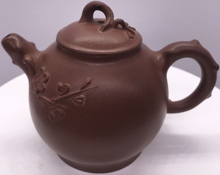 1980年甕型中梅壺(作者:梅寶玉)(紫砂清水泥) 