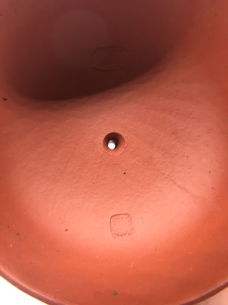 早期輟球茶壺 (朱泥)(作者:梅寶丕) 