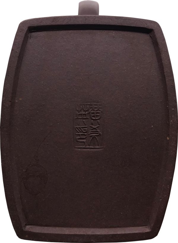 1982年82小品四方水壺(紫砂)(作者:黃秉英) 