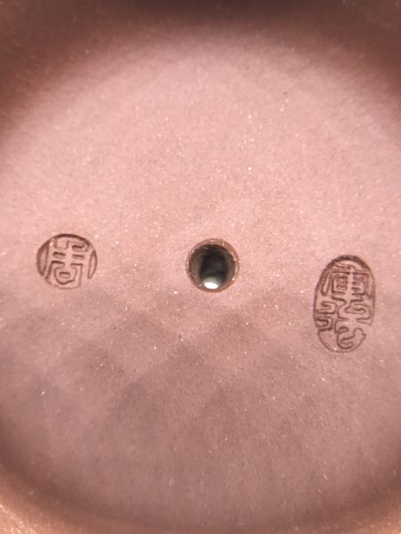 1997年雙獅開喜獻茶壺 