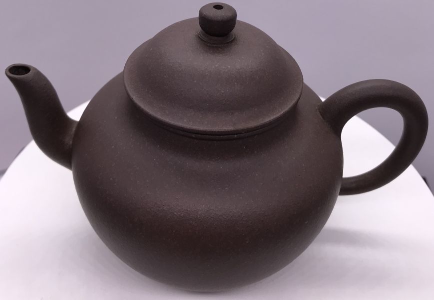 1990年代仿古輟球壺(紫砂)(作者:孟臣) 