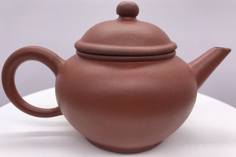 1970年代早期四杯標準壺(內紫外紅) 