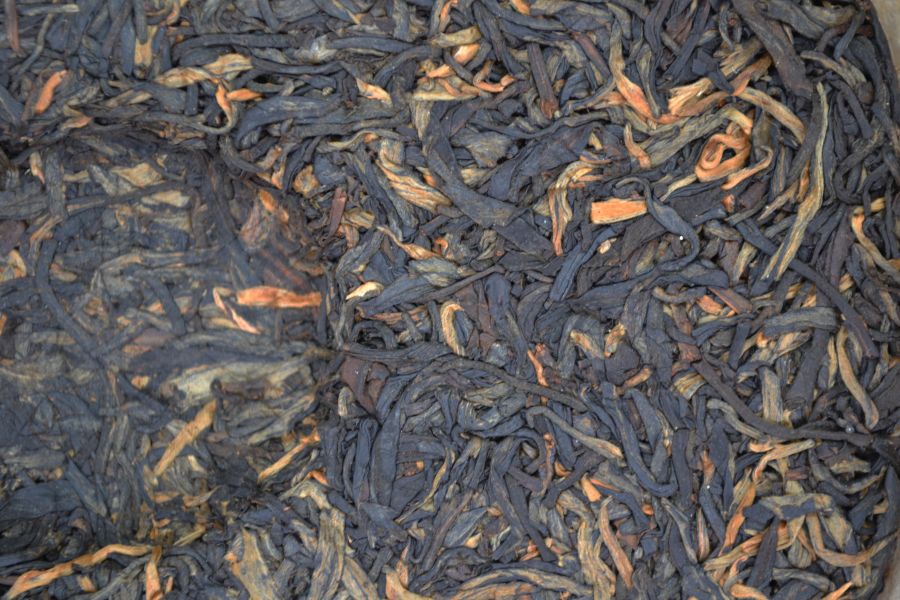 2010大雪山紅茶茶餅 