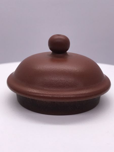 1985年標準壺(8杯)(紅土)(作者:高海庚) 