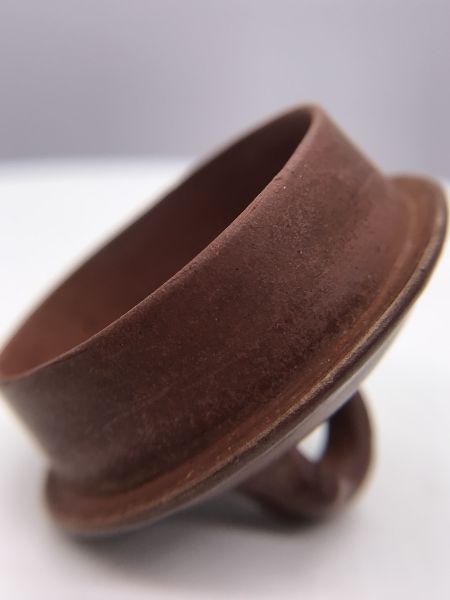 1980年甕型中梅壺(作者:梅寶玉)(紫砂清水泥) 