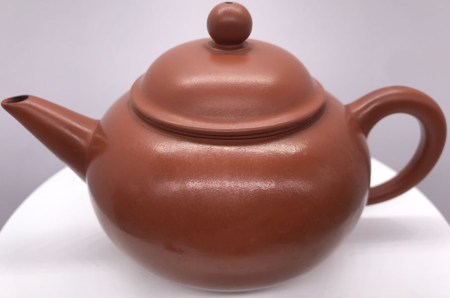 1990年標準壺(12杯朱泥)(中國宜興) 