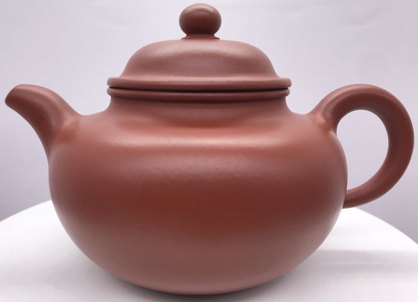 1995年蜂窩輟球壺(朱泥)(作者:夏梅林) 