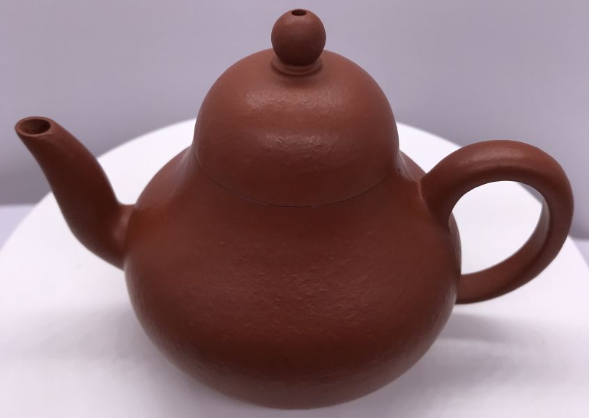 1980年思亭壺(朱泥)(作者:福記龍印) 