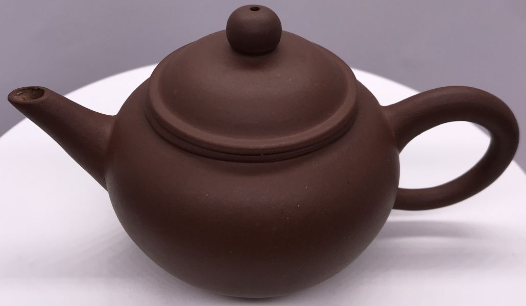 1975年早期4杯標準壺(紫砂)(作者:中國宜興) 