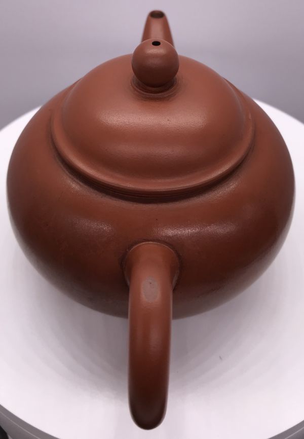 1990年標準壺(12杯朱泥)(中國宜興) 