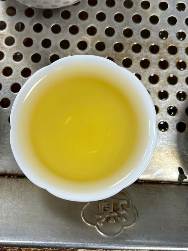 輕焙火高山茶 每/斤 