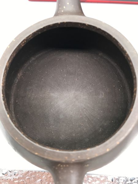 1990年延年益壽壺(紫砂容砂)(作者:施小馬) 