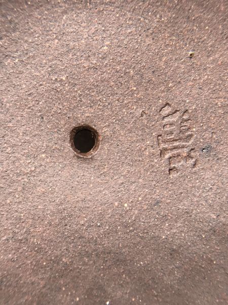 1982年線圓壺(作者:荊溪方製)(紫砂) 