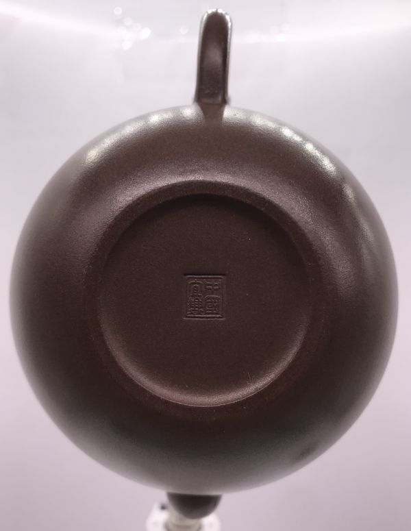 1970年龍鳳象蓋如意珠壺(中國宜興)(高檔紫砂) 