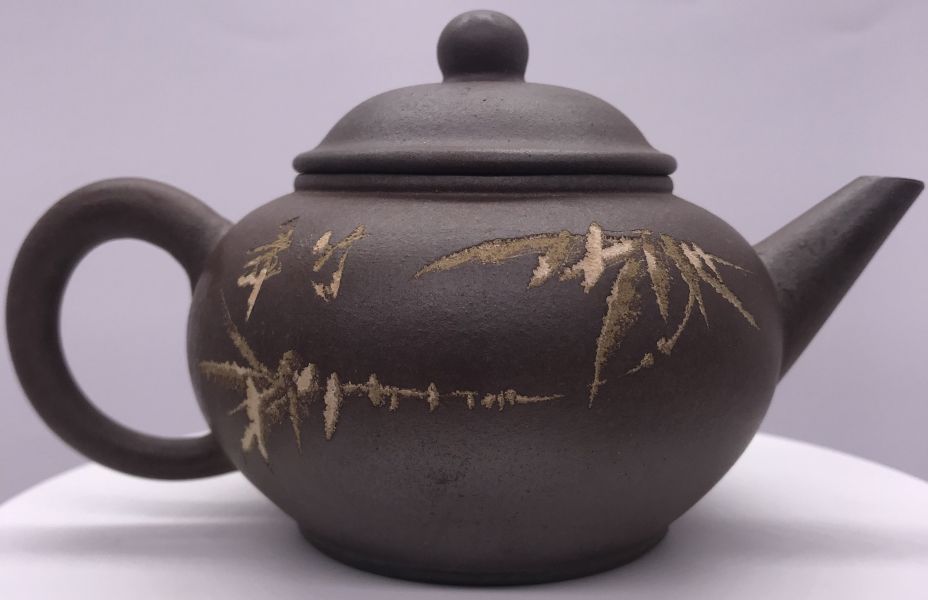 1990年窯變八杯壺(紫砂)(作者:中國宜興) 