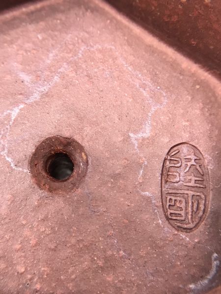 1990年僧帽壺(紫砂容砂)(作者:徐陸明) 