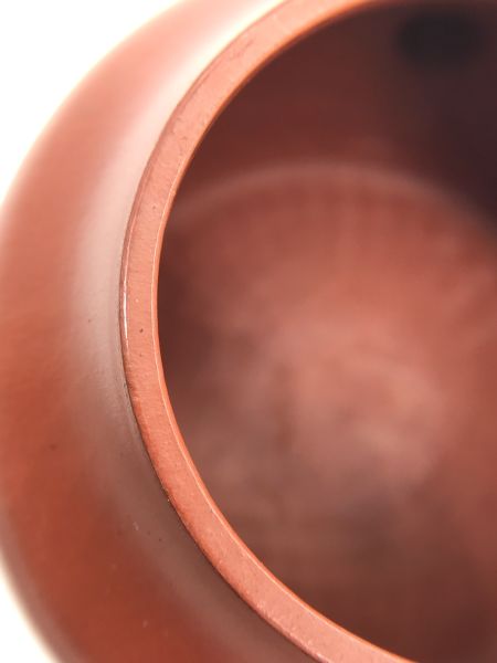 清代古壺(朱泥)(作者:乾隆年製) 