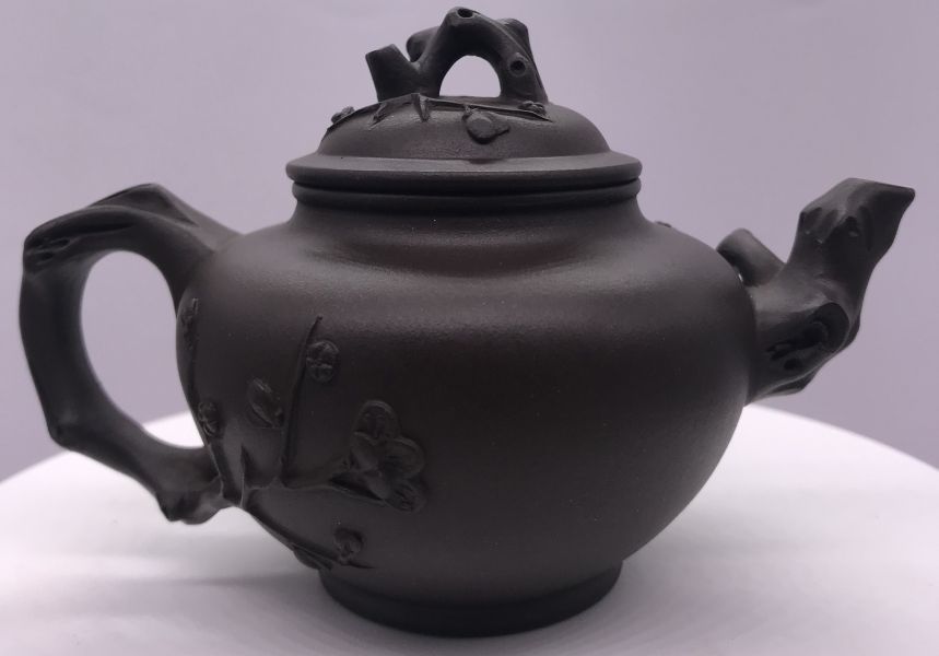 1990年梅報春(黑鐵砂)(作者:秀娥) 