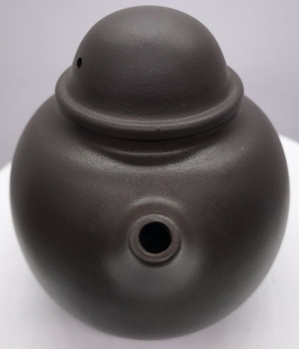 1995年英雄杯麵壺(紫砂)(作者:瞿蘭君) 