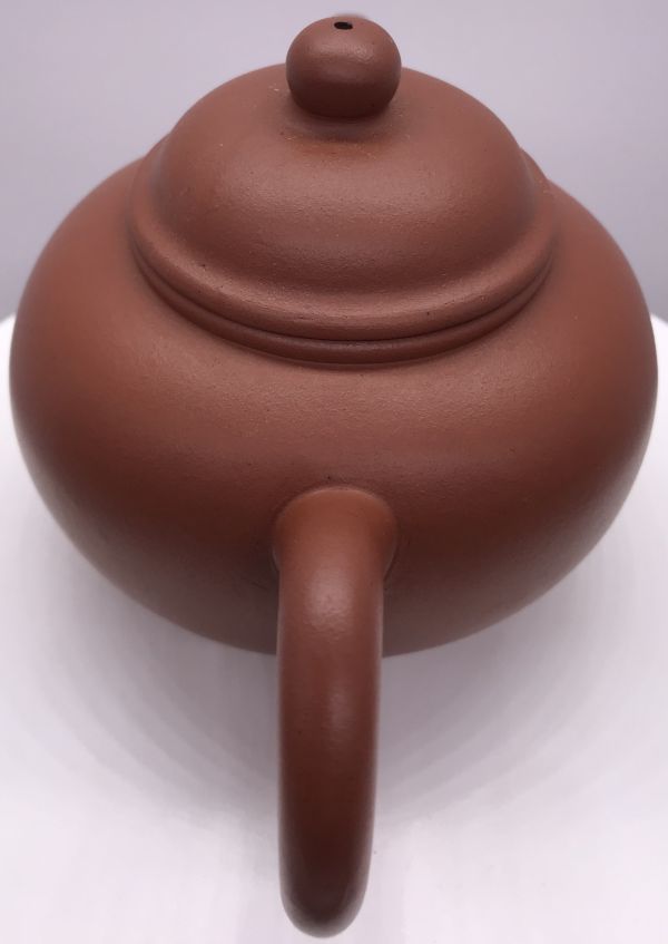 1980年早期12杯標準壺(紅土)(中國宜興) 