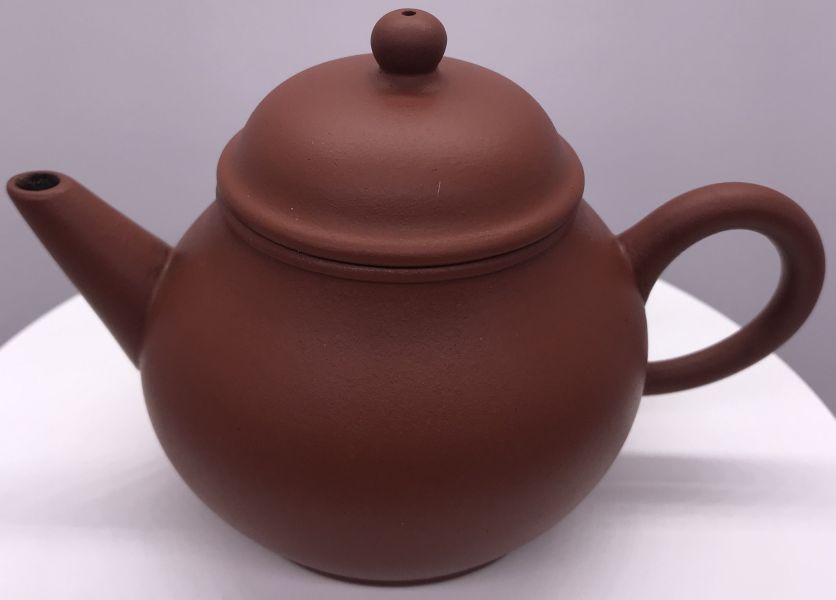 1980年芭樂壺(紅土)(作者:周惠君) 