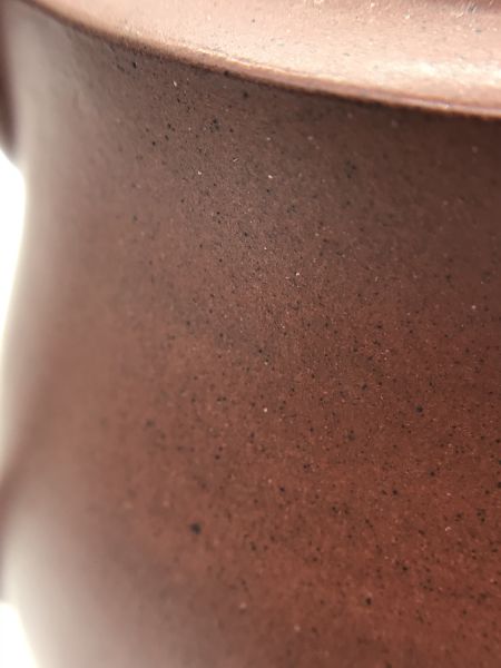 早期紅紫砂老茶壺(作者:茶婉芬) 