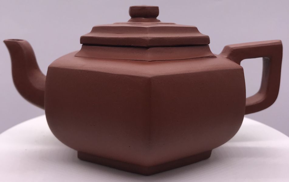 1980年(紅土)六方如意壺(作者:周桂珍) 