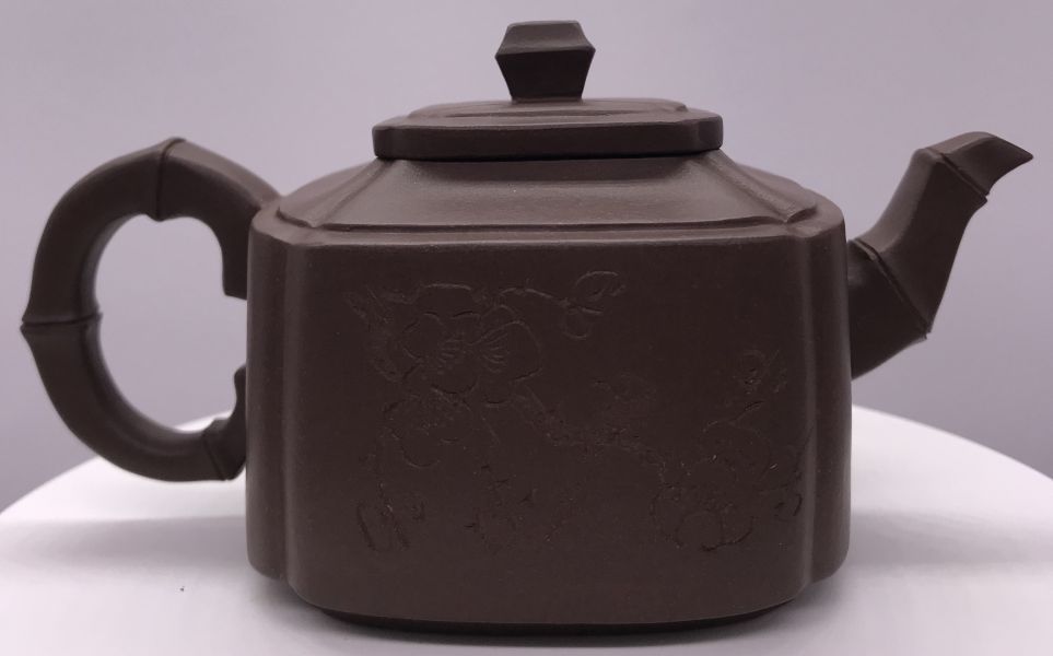 1985年四方竹節壺(作者:紹偉峯)(紫砂) 