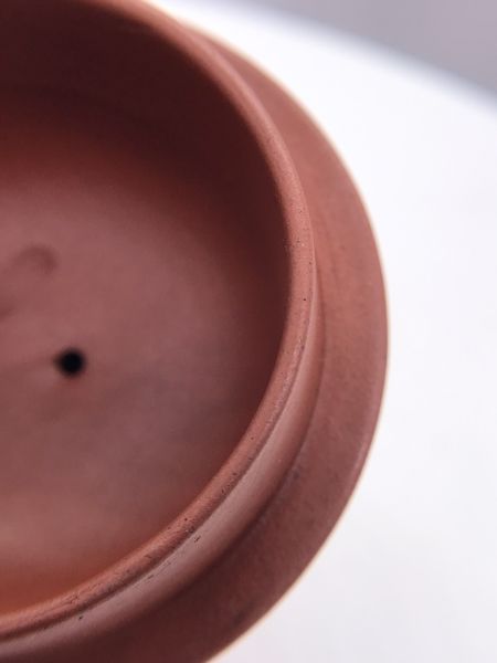 1980年早期12杯標準壺(紅土)(中國宜興) 