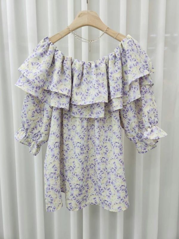 一字領荷葉花花衣 韓國 東大門 花花 飽和 百搭