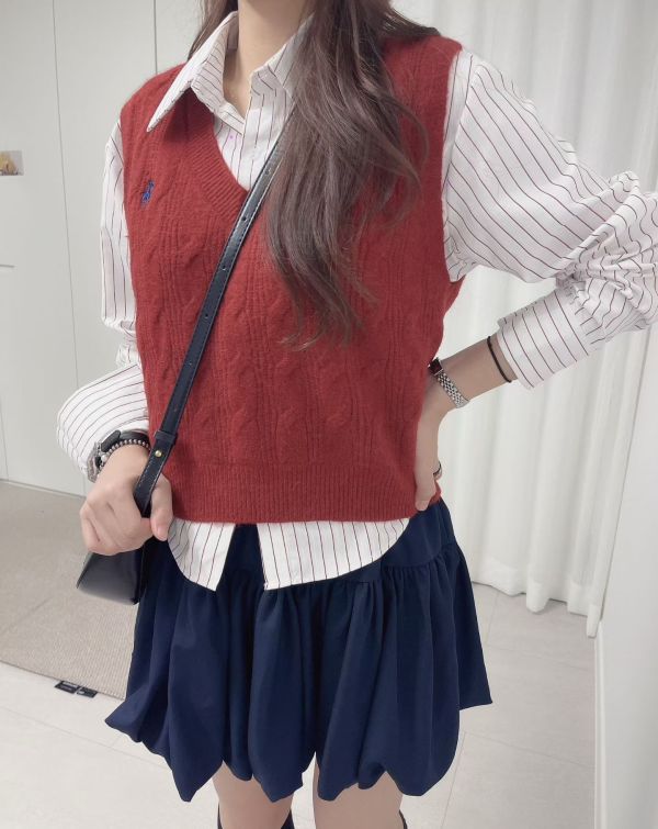小馬背心加直條紋襯衫 韓國 正韓 東大門 空運