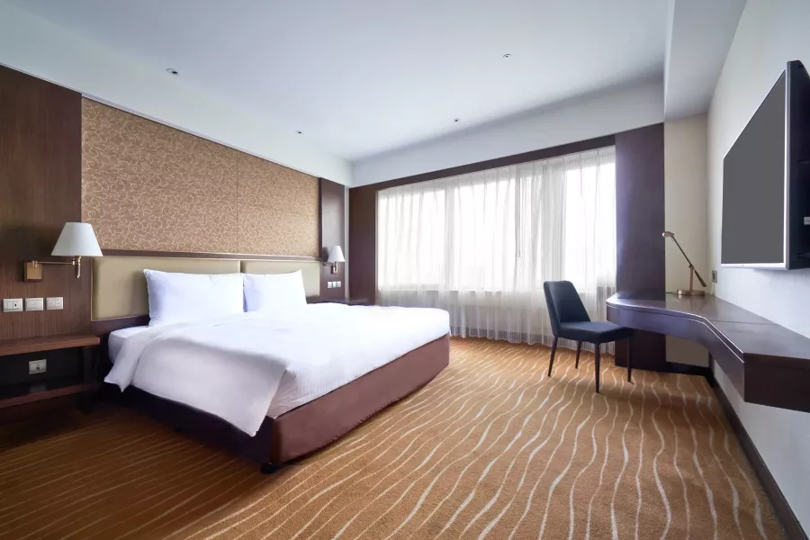 Illume Hotel Taipei about 3 mins by taxi to Red  Space. 3(N)The lowest price about USD$458 
