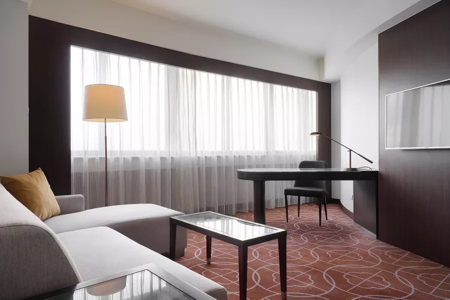 Illume Hotel Taipei about 3 mins by taxi to Red  Space. 3(N)The lowest price about USD$458 