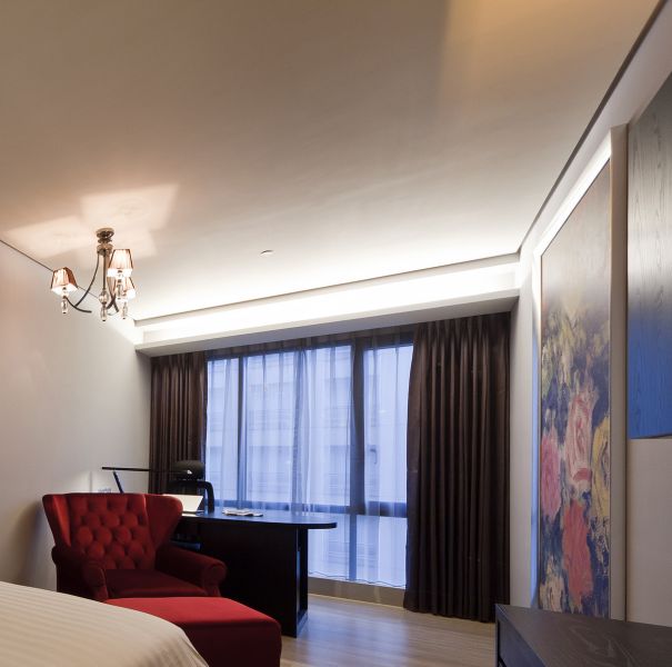 FX Hotel Taipei Nanjing  walk about 10 mins to Red Space 4(N)The lowest price about USD$433 