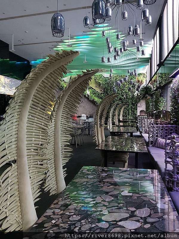 Artree HTL by taxi about 3 min to  Red Space, 4(N) The lowest price about us$708 