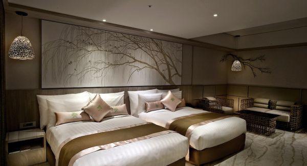 Artree HTL by taxi about 3 min to  Red Space, 4(N) The lowest price about us$640 