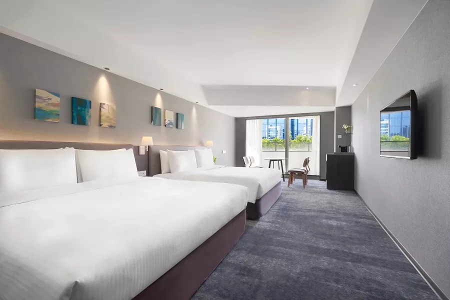 Illume Hotel Taipei about 3 mins by taxi to Red  Space. 3(N)The lowest price about USD$458 