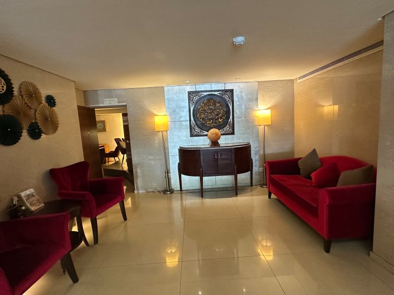 Delight Hotel walk about 10 mins to Red Space 4(N)The lowest price about USD$319 