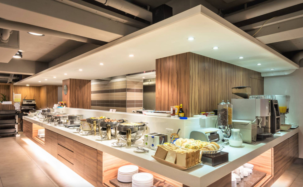 Delight Hotel walk about 10 mins to Red Space 4(N)The lowest price about USD$319 