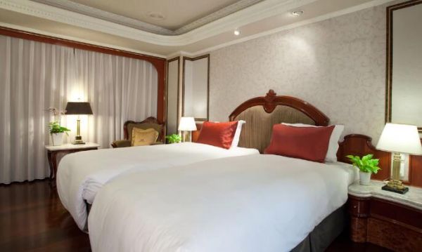 Happiness Hotel walk about 5 mins  to Asia Poker Venue Jianguo,3(N) The lowest price about USD$278 