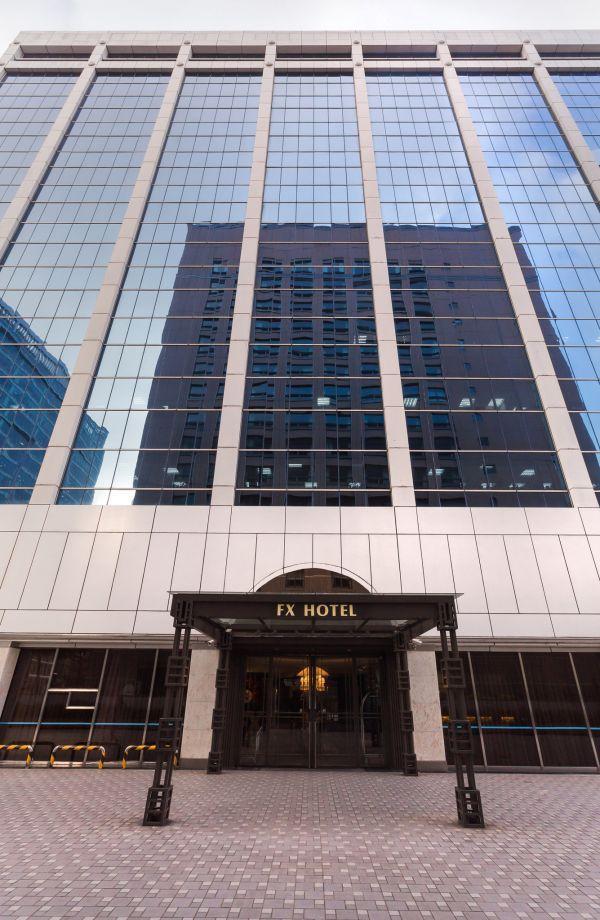 FX Hotel Taipei Nanjing  walk about 10 mins to Red Space 4(N)The lowest price about USD$386 