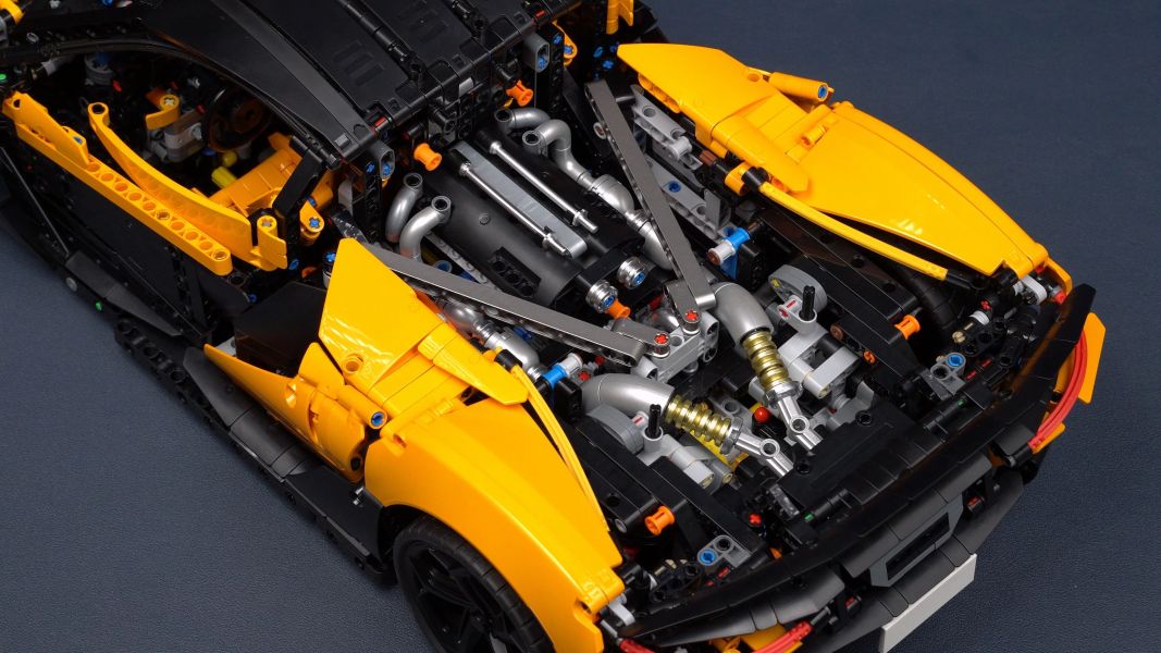 老亮 03 MOC  邁凱倫 (1:8) 