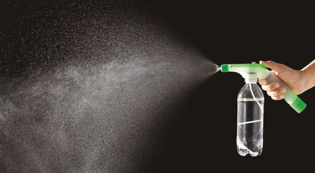 Cogit 噴射水壓清潔刷 Cogit, 清潔刷, 水壓清潔, 窗框清潔, 縫隙清潔, 寶特瓶清潔工具, 家事清潔, 日本家居用品, 細部刷具