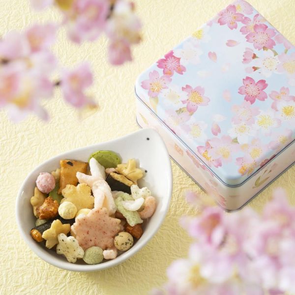 小倉山莊 春季限定 春櫻十色 綜合仙貝 95g 小倉山莊, 春櫻十色, 春季限定仙貝, 櫻花米菓, 京都米果, 日本鐵盒禮盒, 春日伴手禮
