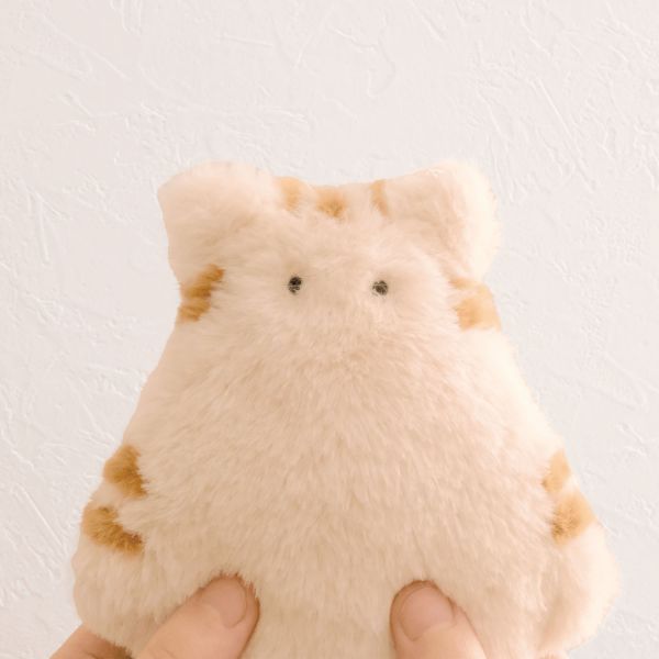 Kishima 貓咪暖暖(三花貓/橘貓/灰虎斑貓/賓士貓/黑貓) 貓咪暖暖包, 日本暖手小物, Kishima 貓咪吊飾, 微波暖暖包, 冬季禮物, 聖誕交換禮物, 可重複暖暖包, 辦公室暖手, 療癒系小物, 日本冬季好物, 毛絨暖暖包