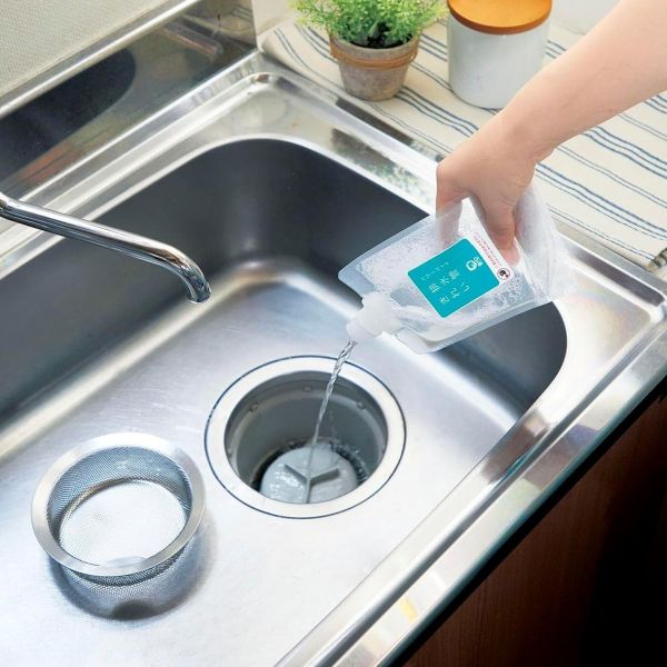 Cogit 日本製 BIO 排水管清潔液 250mL Cogit, BIO 清潔液, 排水管清潔, 日本家事用品, 排水口除味, 廚房水槽清潔, 浴室排水管, 微生物清潔, Power Bio, 排水口保養