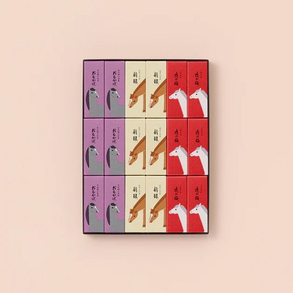 虎屋 馬年干支羊羹 (10入/14入/16入/18入) 虎屋, 馬年羊羹, 干支禮盒, 日本和菓子, 新年送禮, 羊羹禮盒, 日本百年名店, 年節伴手禮